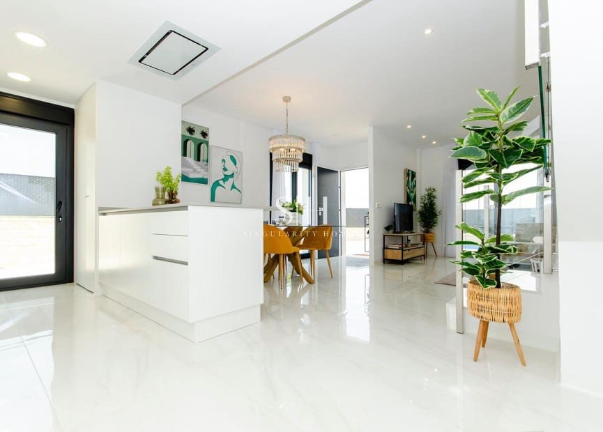 3 bedroom Villa for sale in Orihuela Costa with pool garage - € 395,000 (Ref: 9919966)