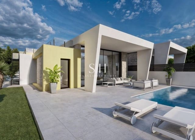 3 Zimmer Villa zu verkaufen in Los Balcones mit Pool Garage - 700.000 € (Ref: 9919970)