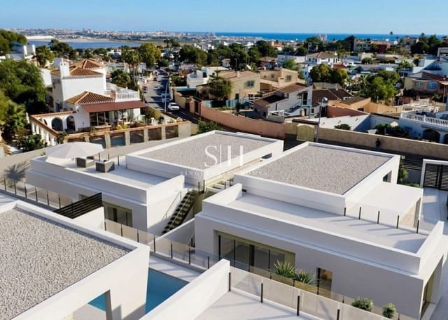 3 Zimmer Villa zu verkaufen in Los Balcones mit Pool Garage - 700.000 € (Ref: 9919970)