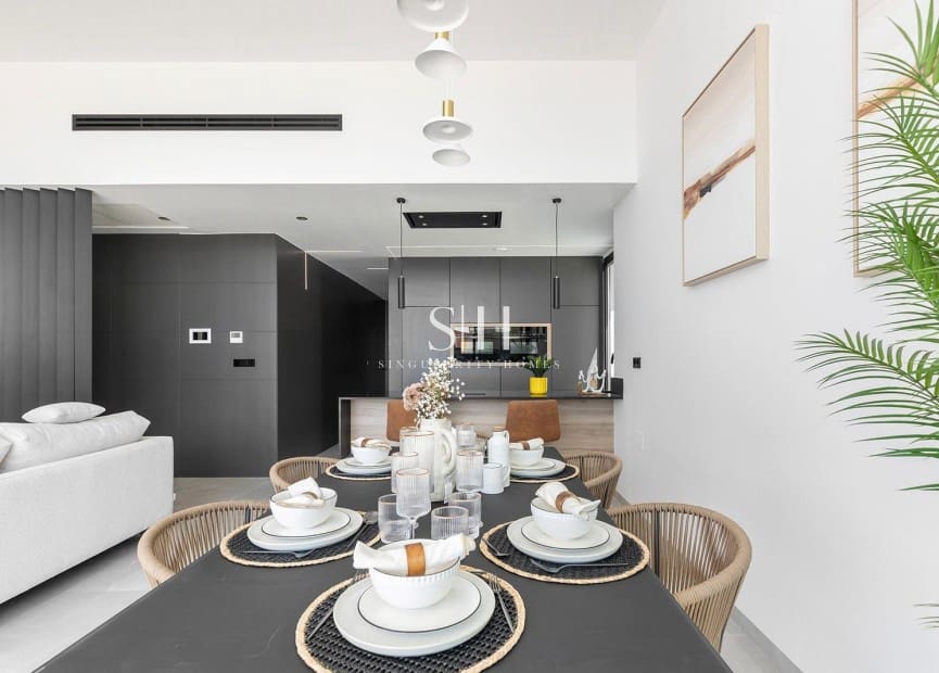 3 Zimmer Villa zu verkaufen in Los Balcones mit Pool Garage - 700.000 € (Ref: 9919970)