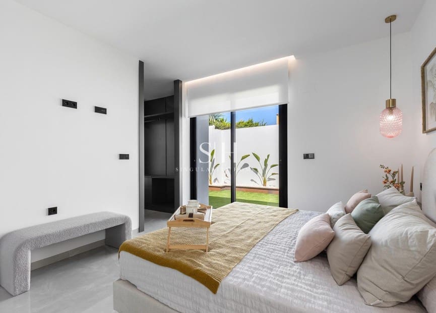 3 Zimmer Villa zu verkaufen in Los Balcones mit Pool Garage - 700.000 € (Ref: 9919970)