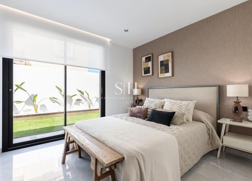3 Zimmer Villa zu verkaufen in Los Balcones mit Pool Garage - 700.000 € (Ref: 9919970)