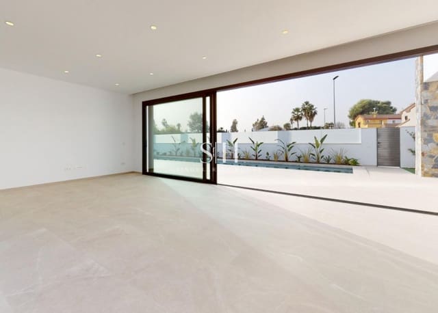 3 slaapkamer Villa te koop in Las Lomas de Rame - Bahía Bella, Los Alcázares met zwembad garage - € 719.900 (Ref: 9919973)