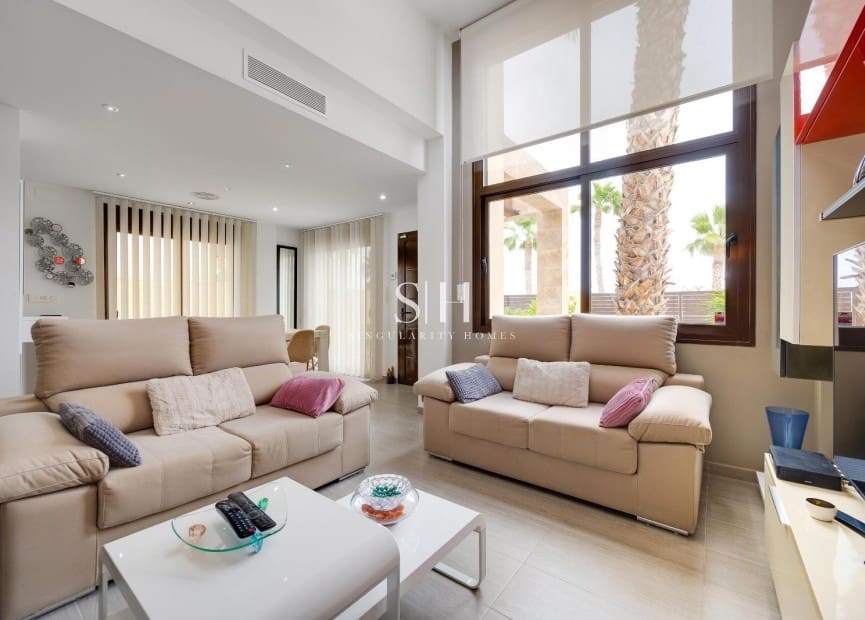 3 Zimmer Villa zu verkaufen in Pueblo Bravo mit Pool - 379.969 € (Ref: 9919977)