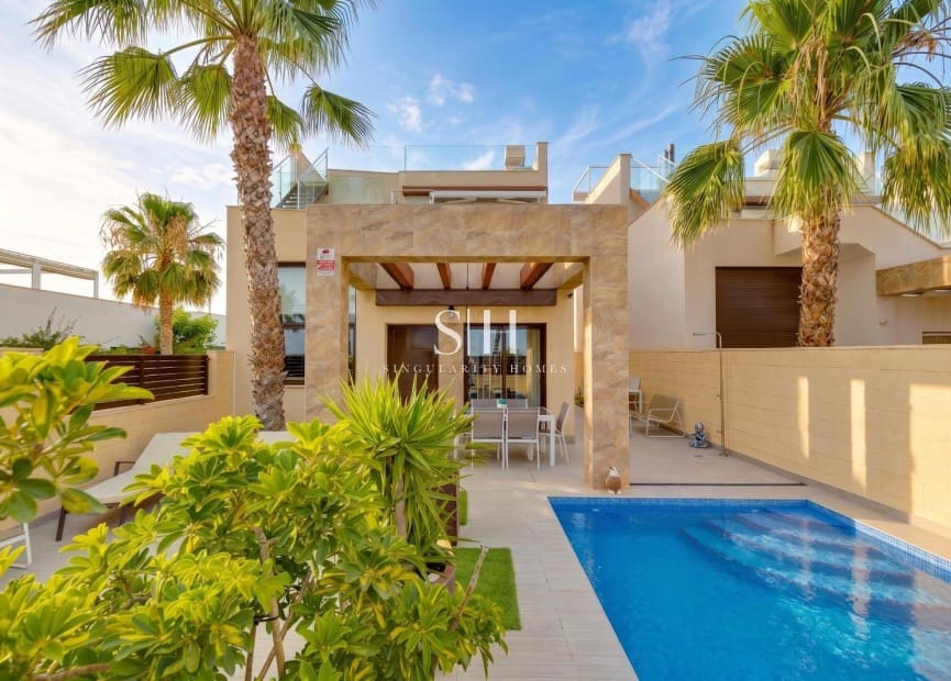 3 Zimmer Villa zu verkaufen in Pueblo Bravo mit Pool - 379.969 € (Ref: 9919977)