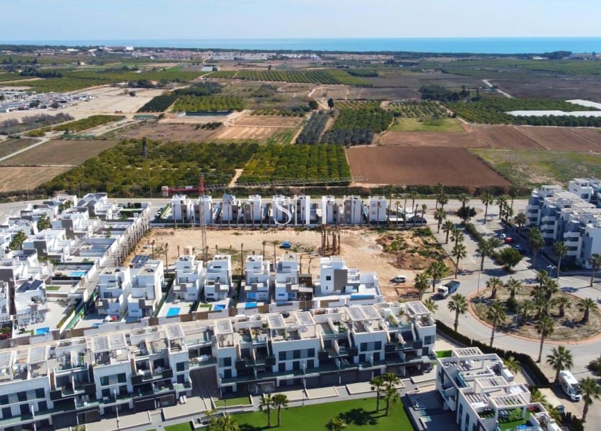 2 quarto Apartamento para venda em El Raso com piscina - 299 000 € (Ref: 9919982)