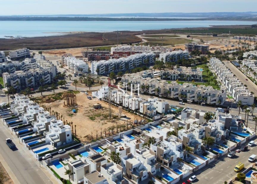 2 quarto Apartamento para venda em El Raso com piscina - 299 000 € (Ref: 9919982)