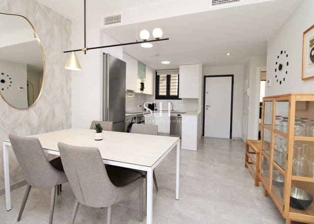 2 soverom Leilighet til salgs i Villamartin, Orihuela med svømmebasseng garasje - € 229 000 (Ref: 9920001)