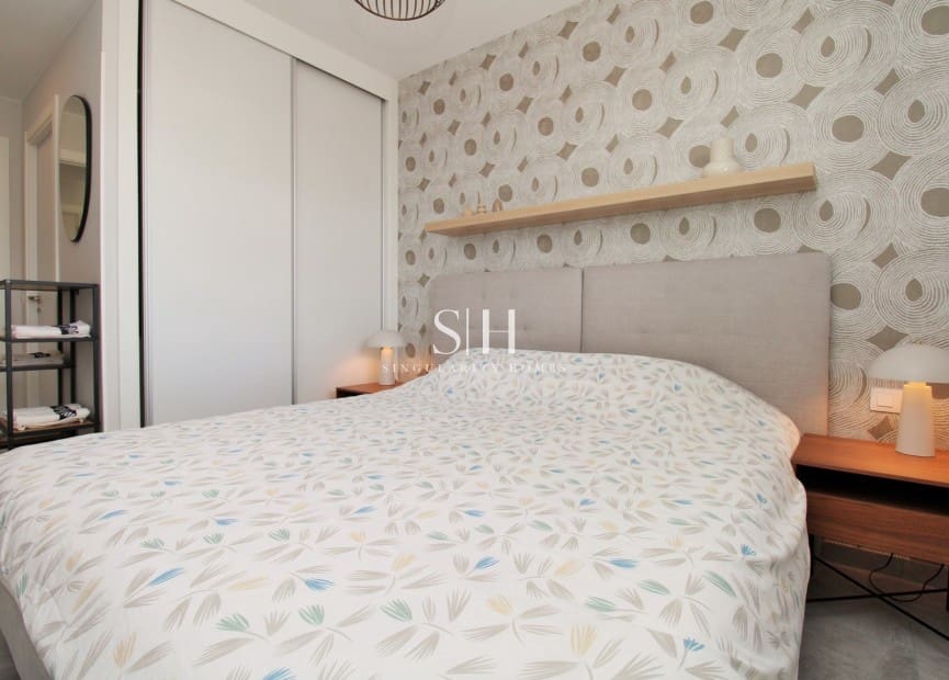 2 bedroom Apartment for sale in Villamartin with pool garage - € 229,000 (Ref: 9920001)