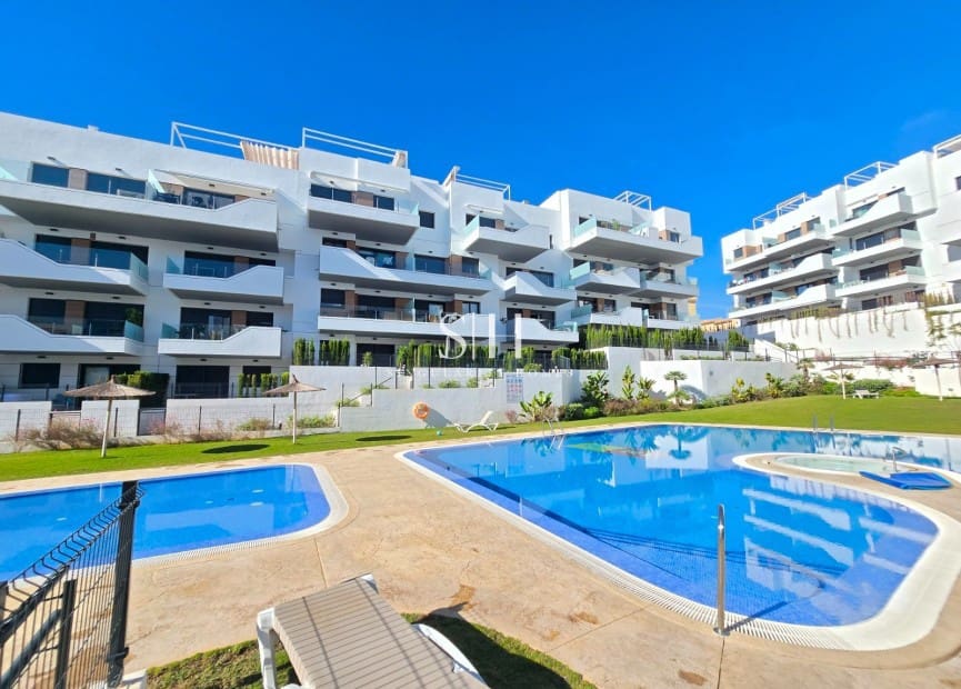 2 bedroom Apartment for sale in Villamartin with pool garage - € 229,000 (Ref: 9920001)