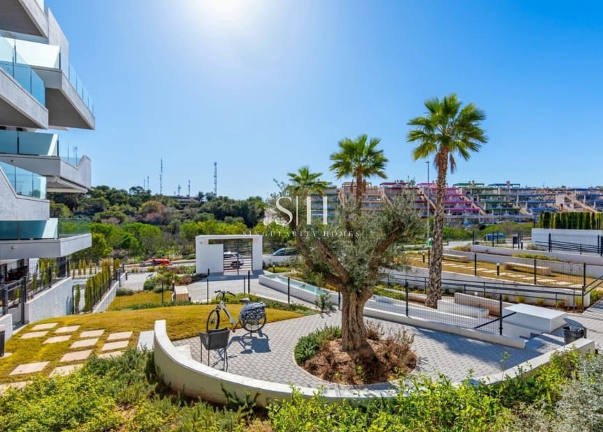 2 bedroom Apartment for sale in Villamartin with pool garage - € 229,000 (Ref: 9920001)
