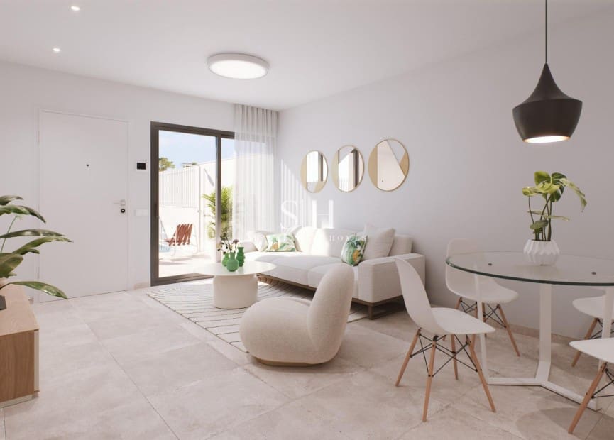 Chalet de 3 habitaciones en Pilar de la Horadada en venta con piscina - 305.000 € (Ref: 9920002)
