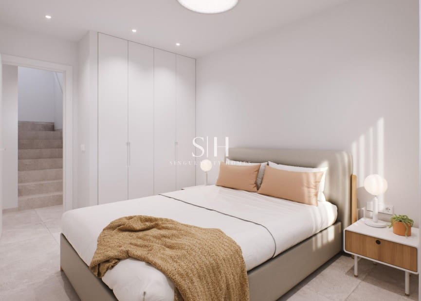 Chalet de 3 habitaciones en Pilar de la Horadada en venta con piscina - 305.000 € (Ref: 9920002)