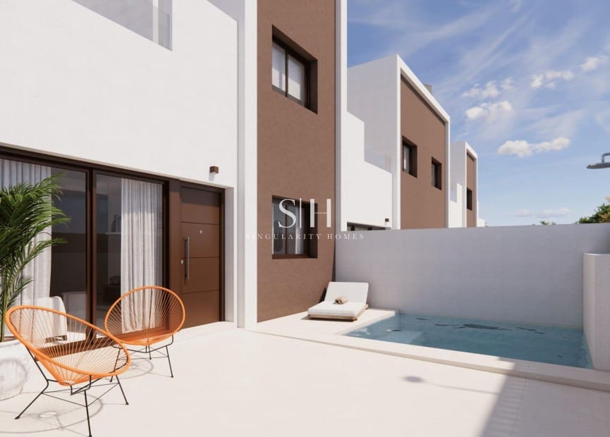 Chalet de 3 habitaciones en Pilar de la Horadada en venta con piscina - 305.000 € (Ref: 9920002)