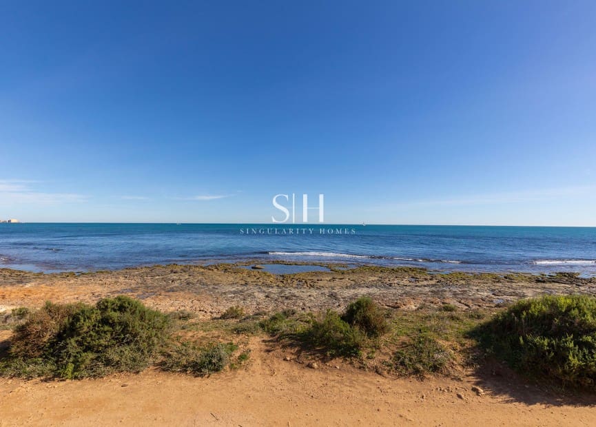 2 quarto Apartamento de Praia para venda em Punta Prima com piscina - 345 000 € (Ref: 9920004)