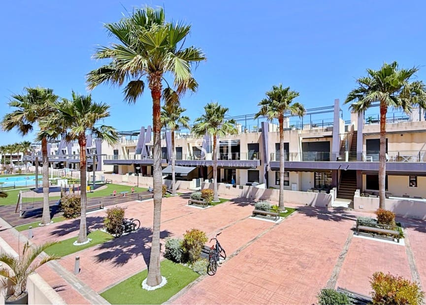 3 Zimmer Penthouse zu verkaufen in Torre de la Horadada mit Pool - 365.000 € (Ref: 9920010)