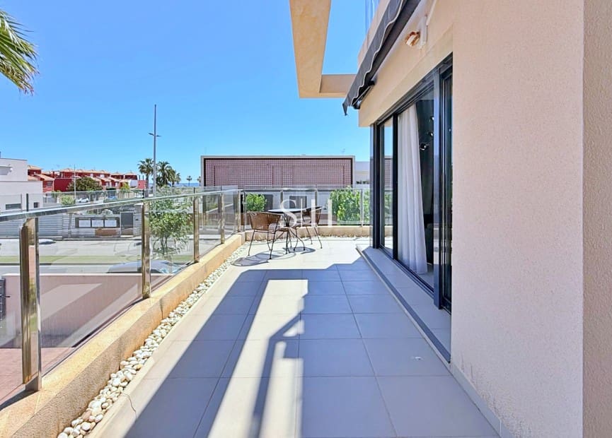 3 Zimmer Penthouse zu verkaufen in Torre de la Horadada mit Pool - 365.000 € (Ref: 9920010)