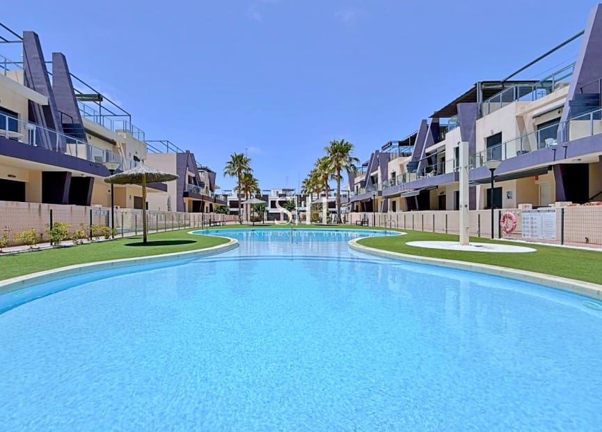 3 Zimmer Penthouse zu verkaufen in Torre de la Horadada mit Pool - 365.000 € (Ref: 9920010)