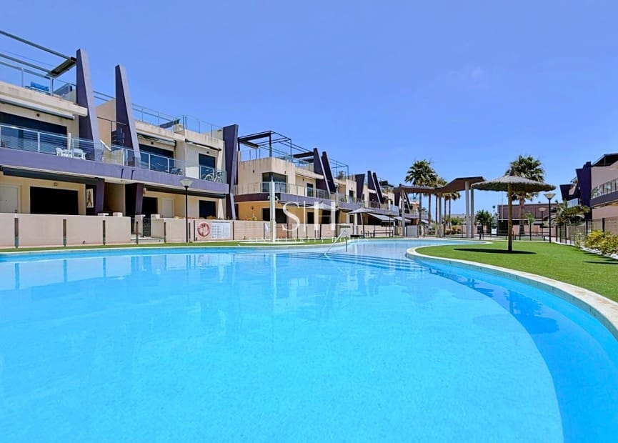 3 Zimmer Penthouse zu verkaufen in Torre de la Horadada mit Pool - 365.000 € (Ref: 9920010)