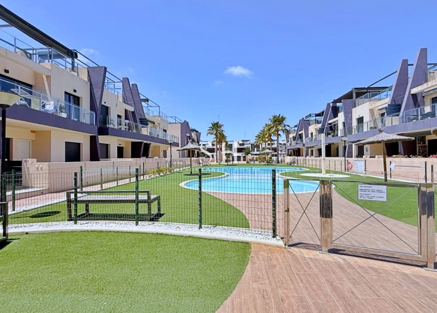 3 Zimmer Penthouse zu verkaufen in Torre de la Horadada mit Pool - 365.000 € (Ref: 9920010)