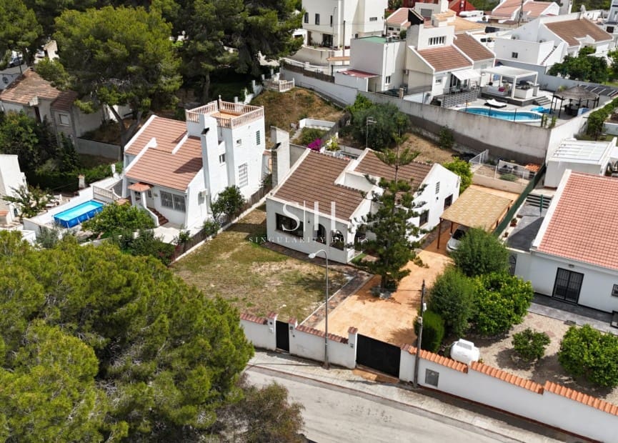 3 sovrum Villa till salu i San Miguel de Salinas - 369 000 € (Ref: 9935164)