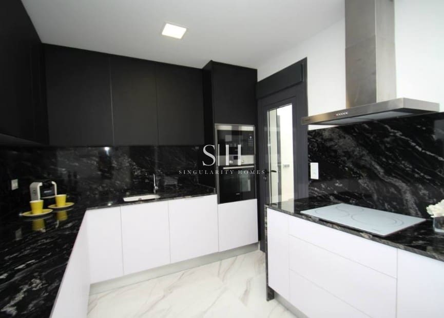 3 sovrum Villa till salu i San Miguel de Salinas med pool garage - 630 000 € (Ref: 9938773)