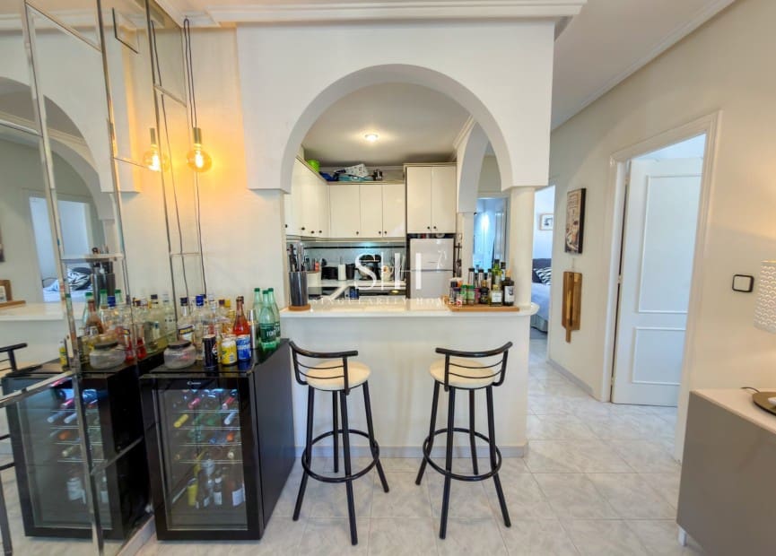 2 makuuhuone Huoneisto myytävänä paikassa Punta Prima mukana uima-altaan - 172 900 € (Ref: 9941228)
