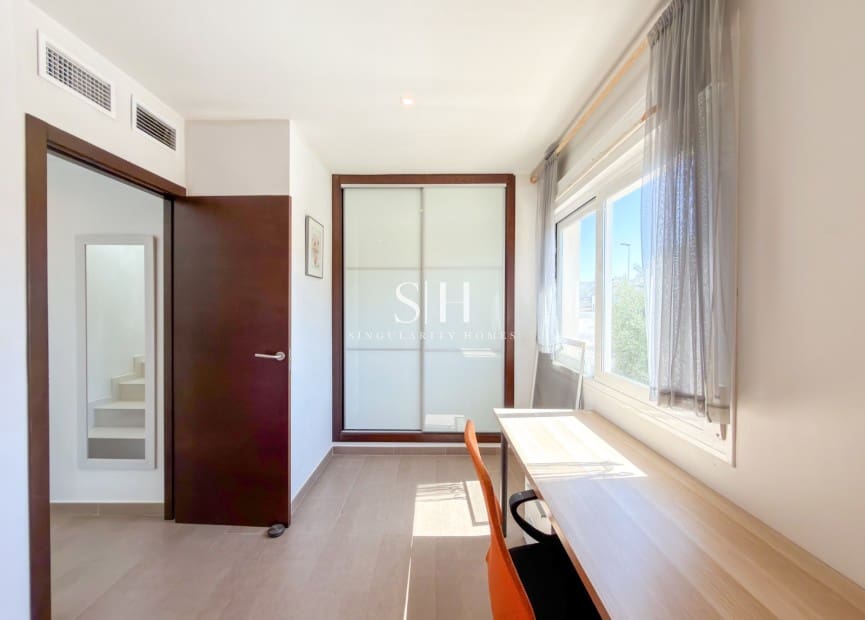2 soverom Hus til salgs i Torrevieja med svømmebasseng garasje - € 249 000 (Ref: 9943267)
