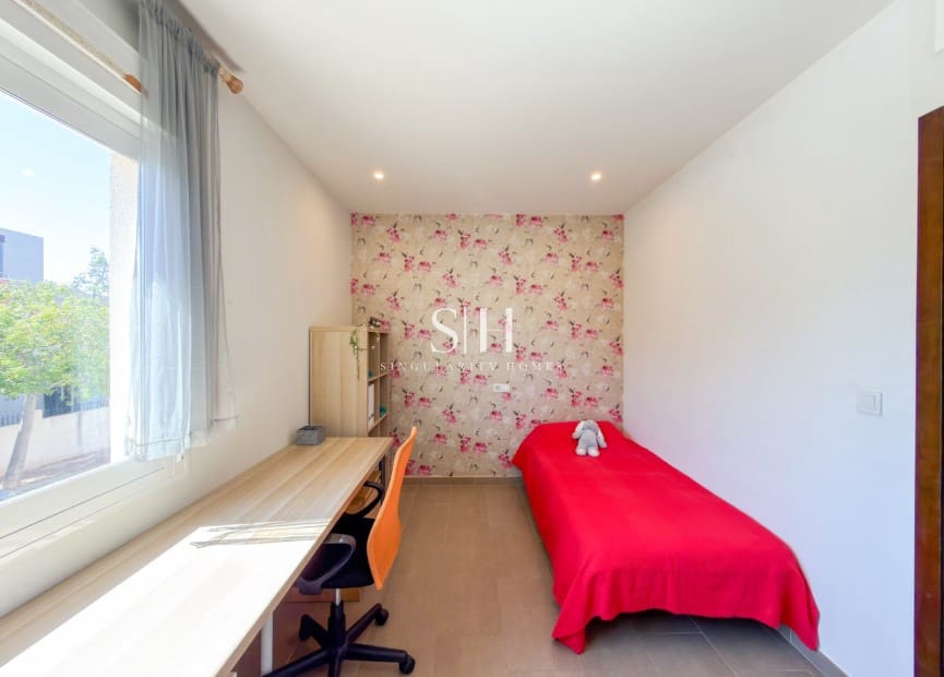 2 soverom Hus til salgs i Torrevieja med svømmebasseng garasje - € 249 000 (Ref: 9943267)