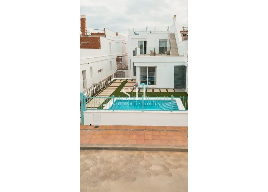 3 bedroom Villa for sale in Los Alcazares with pool garage - € 467,000 (Ref: 9958466)