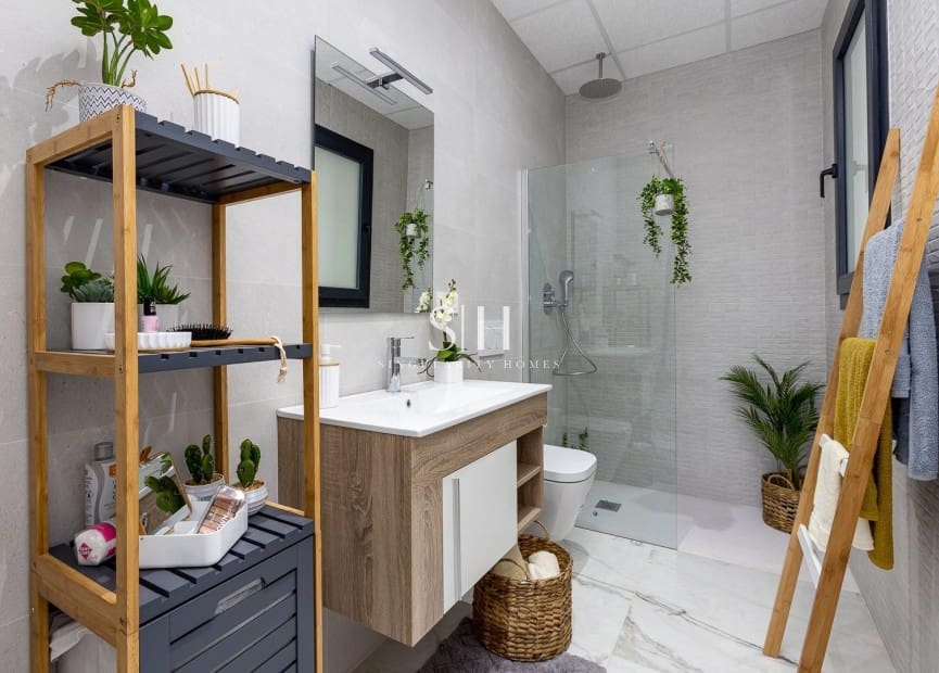 3 soverom Villa til salgs i Ciudad Quesada med svømmebasseng garasje - € 588 000 (Ref: 9961560)