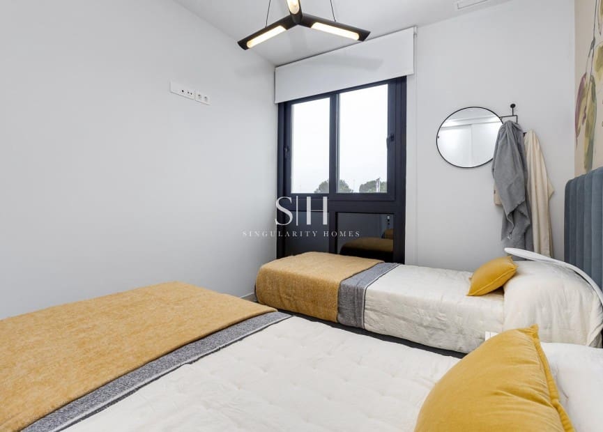3 soverom Villa til salgs i Ciudad Quesada med svømmebasseng garasje - € 588 000 (Ref: 9961560)
