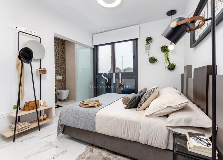 3 soverom Villa til salgs i Ciudad Quesada med svømmebasseng garasje - € 588 000 (Ref: 9961560)