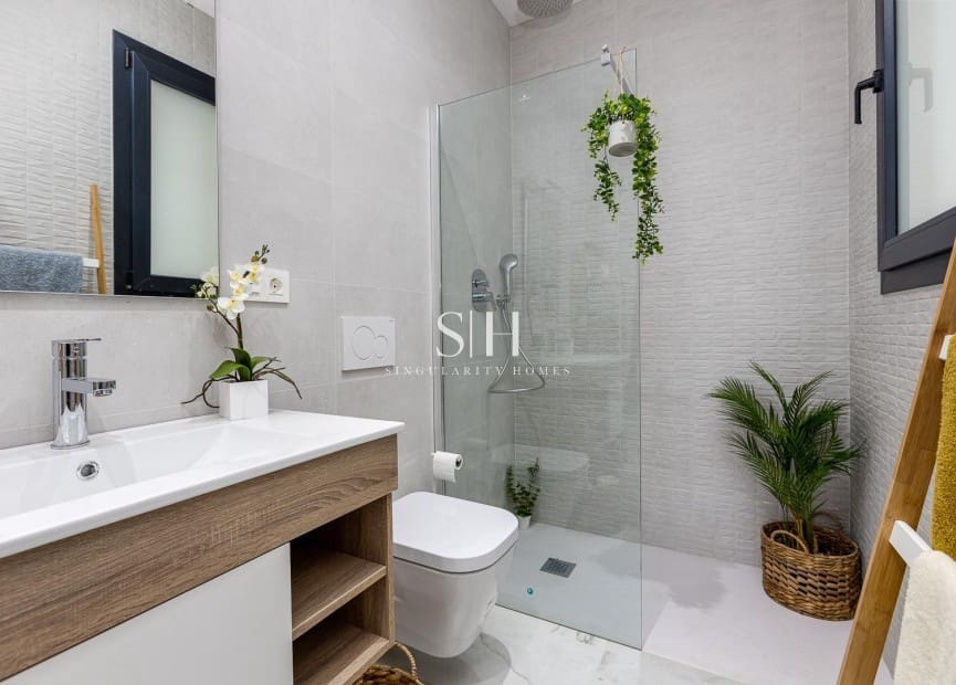 3 soverom Villa til salgs i Ciudad Quesada med svømmebasseng garasje - € 588 000 (Ref: 9961560)