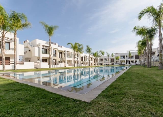 3 soveværelse Bungalow til salg i Los Balcones med swimmingpool garage - € 330.000 (Ref: 9972517)