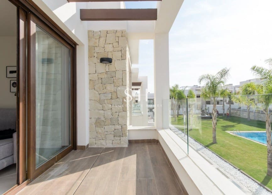 3 soveværelse Bungalow til salg i Los Balcones med swimmingpool garage - € 330.000 (Ref: 9972517)