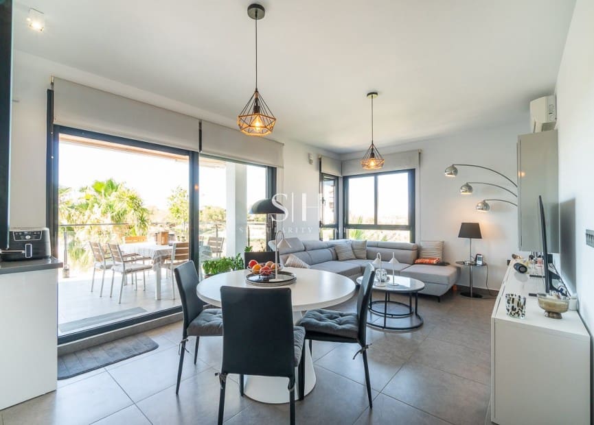 3 makuuhuone Kattohuoneisto myytävänä paikassa Orihuela Costa mukana uima-altaan 
autotalli - 349 900 € (Ref: 9972525)
