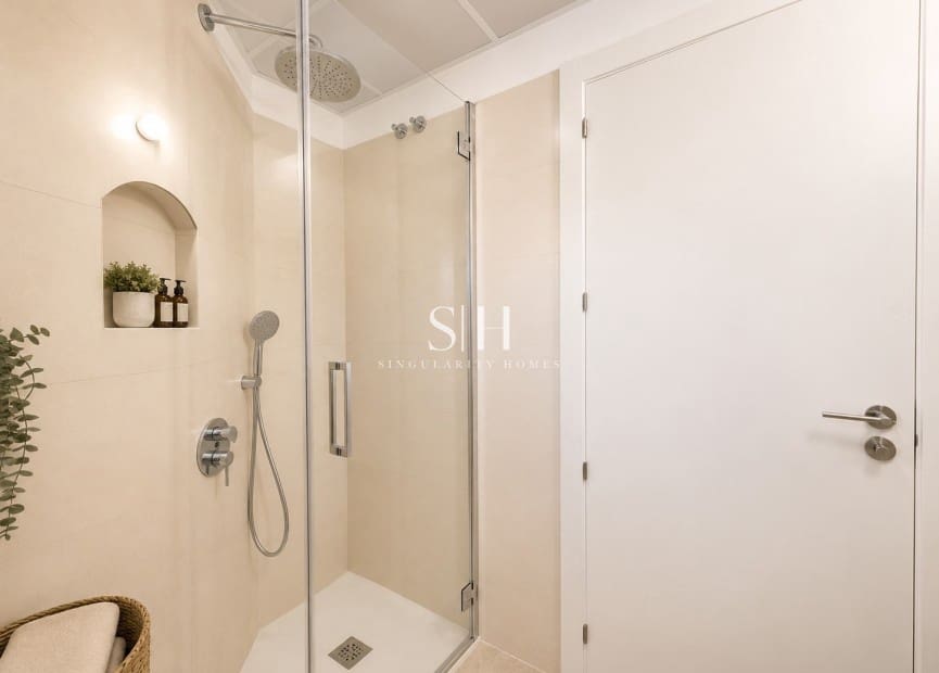 2 camera da letto Appartamento in vendita in Torrevieja con piscina garage - 310.000 € (Rif: 9973860)