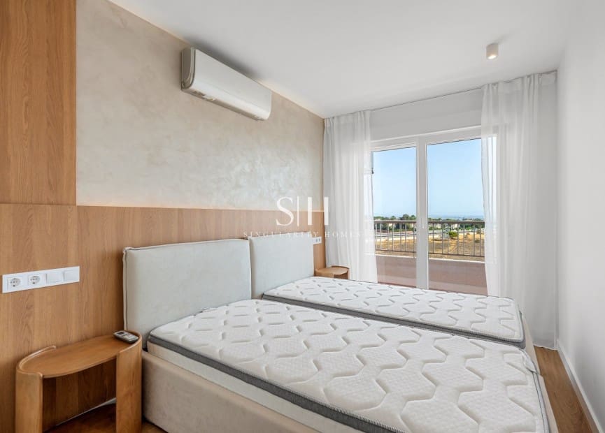 2 soveværelse Penthouse til salg i Orihuela Costa med swimmingpool garage - € 225.000 (Ref: 9974350)