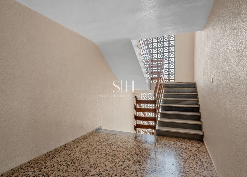 2 soveværelse Penthouse til salg i Orihuela Costa med swimmingpool garage - € 225.000 (Ref: 9974350)