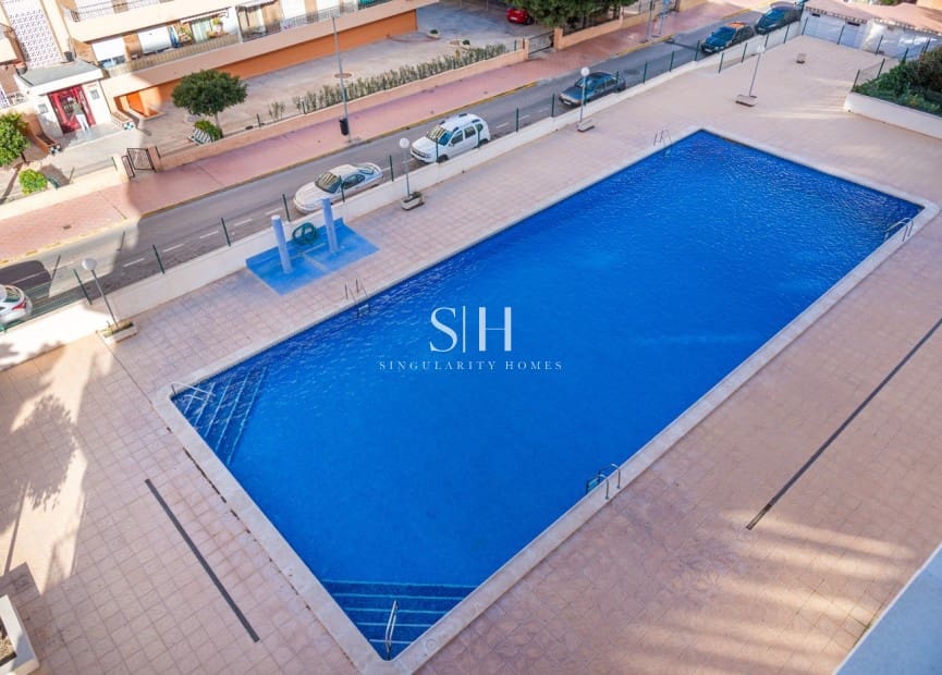 2 soveværelse Penthouse til salg i Orihuela Costa med swimmingpool garage - € 225.000 (Ref: 9974350)