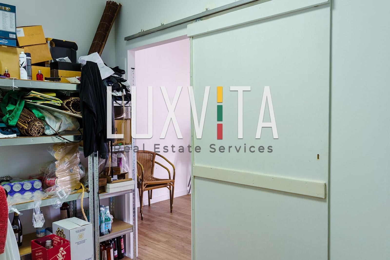 Komercyjne do wynajęcia w San Eugenio - 1 000 € (Ref: 10027372)
