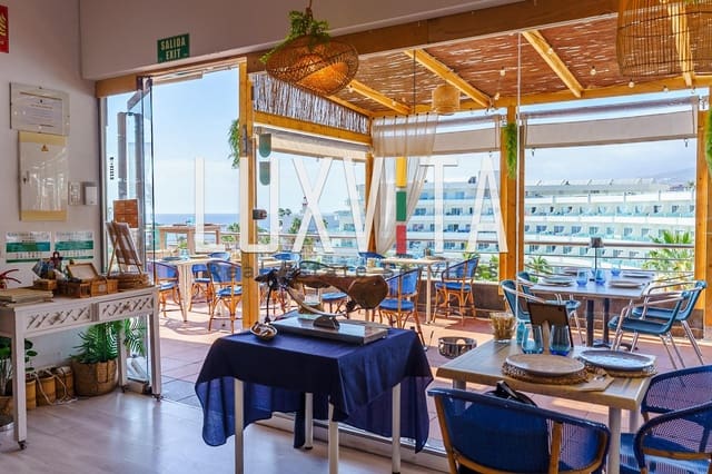 Comercial para arrendar em San Eugenio, Adeje - 1 000 € (Ref: 10027372)
