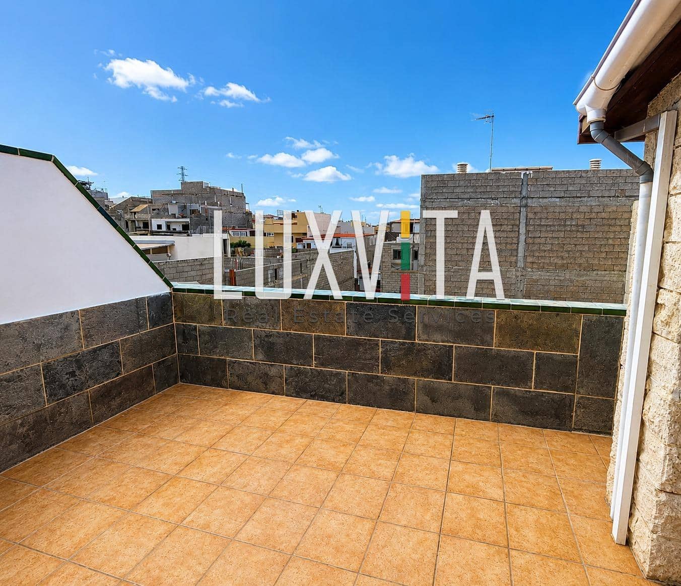 3 bedroom Penthouse for sale in Guargacho with garage - € 285,000 (Ref: 10037488)