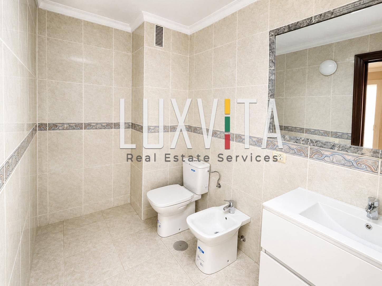 3 bedroom Penthouse for sale in Guargacho with garage - € 285,000 (Ref: 10037488)