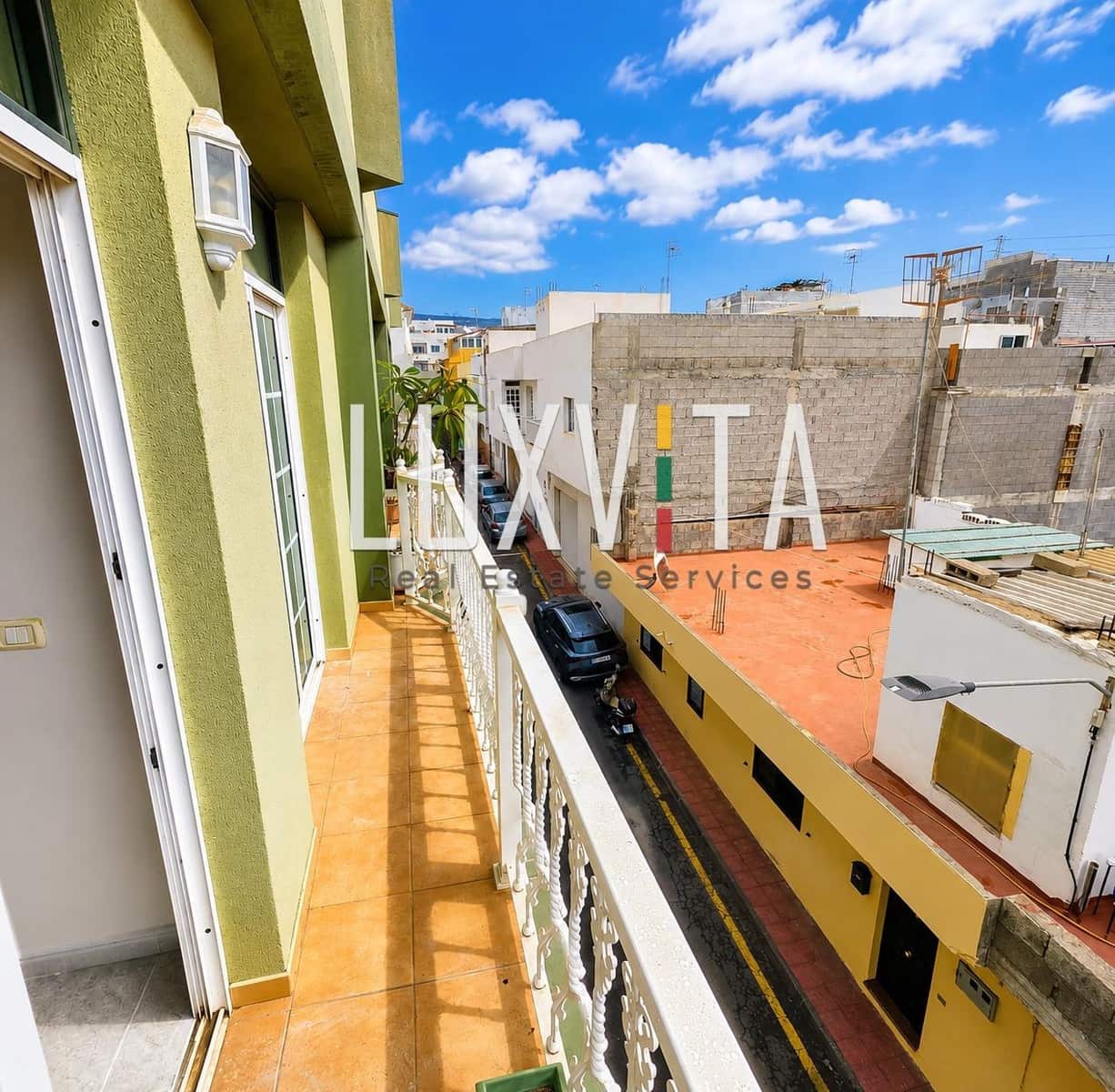 3 bedroom Penthouse for sale in Guargacho with garage - € 285,000 (Ref: 10037488)