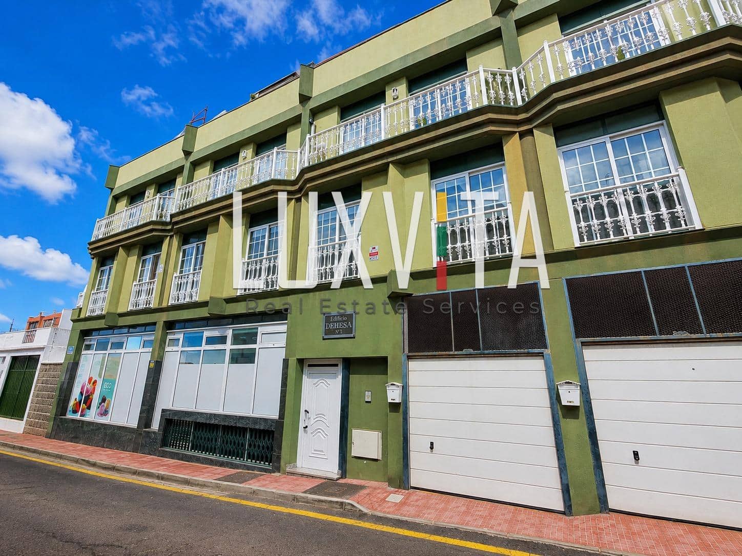 3 bedroom Penthouse for sale in Guargacho with garage - € 285,000 (Ref: 10037488)