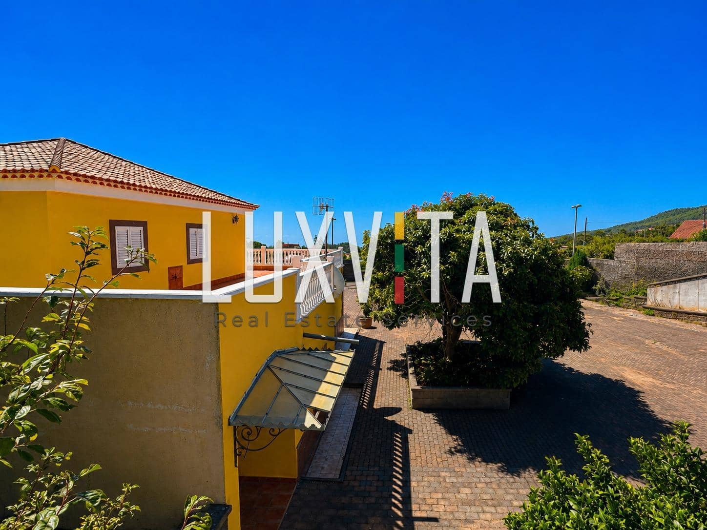 7 makuuhuone Maalaistalo myytävänä paikassa El Rosario - 750 000 € (Ref: 10049355)