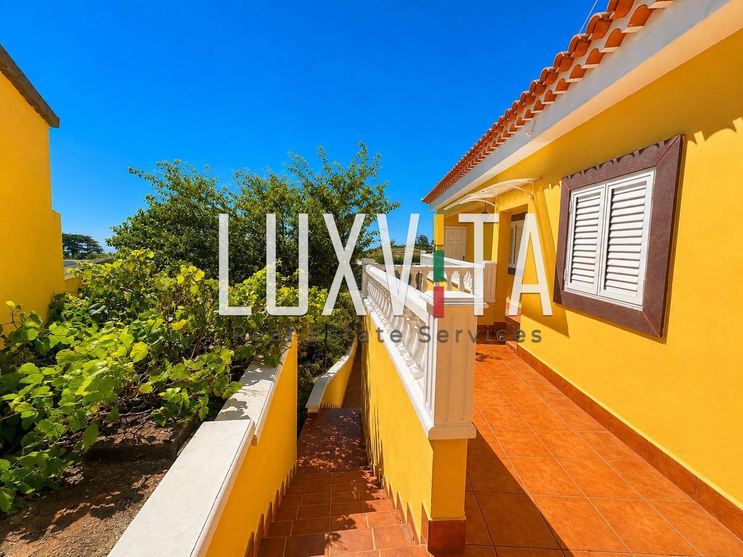 7 makuuhuone Maalaistalo myytävänä paikassa El Rosario - 750 000 € (Ref: 10049355)