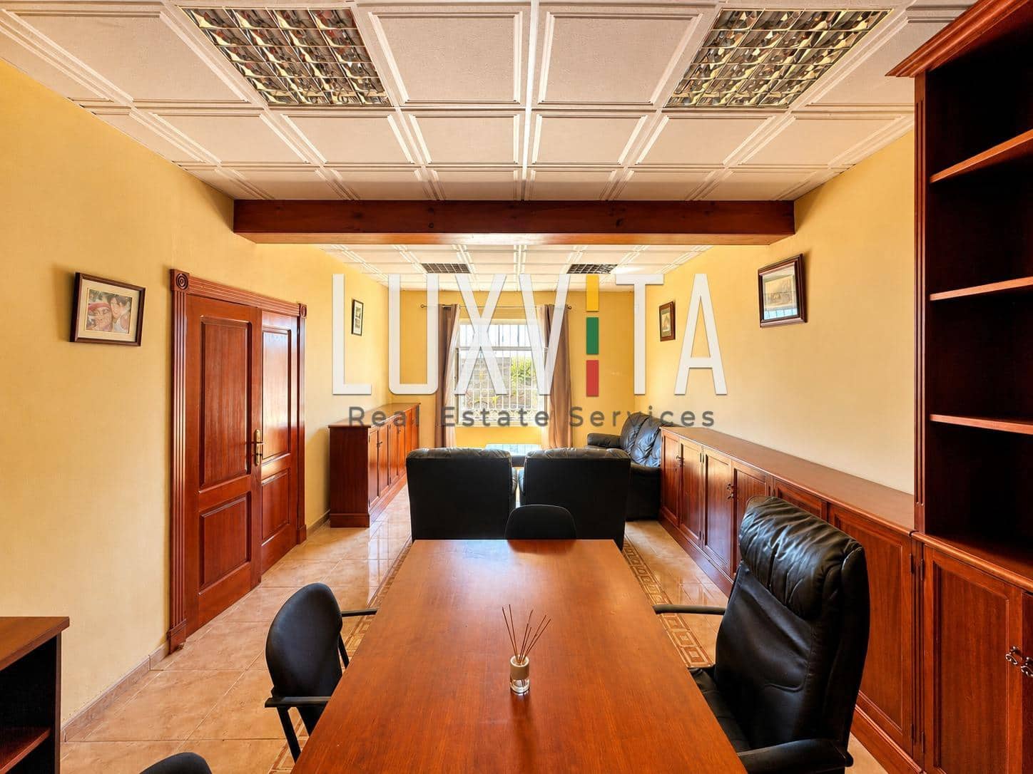 7 makuuhuone Maalaistalo myytävänä paikassa El Rosario - 750 000 € (Ref: 10049355)